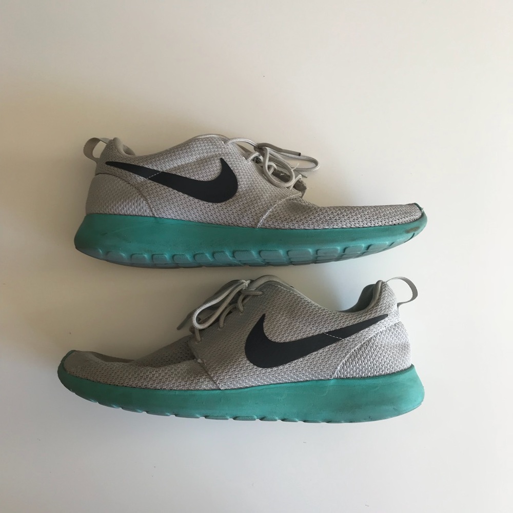 Nike Roshe Run “Calypso”